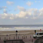 In Near Belgium Pier Apartmán