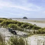 アパート In Near Belgium Pier