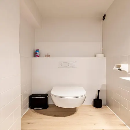 In Near Belgium Pier Apartment *